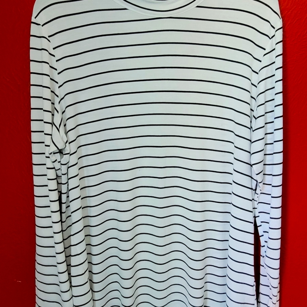 Long sleeve striped top